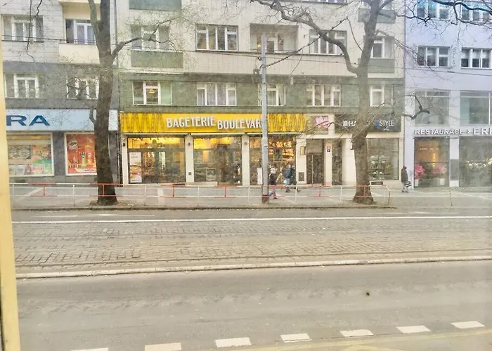 Апартаменты In 2 Square