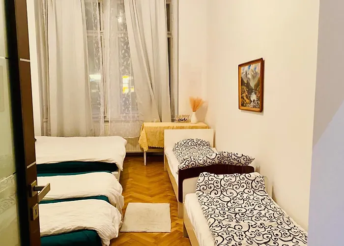 In 2 Square Апартаменты *