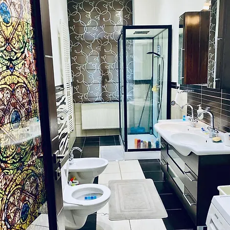 Апартаменты In 2 Square Прага