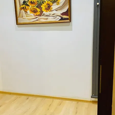 Апартаменты In 2 Square Прага