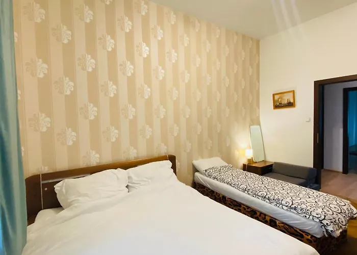 In 2 Square Apartament *