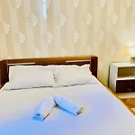 In 2 Square Apartmán *
